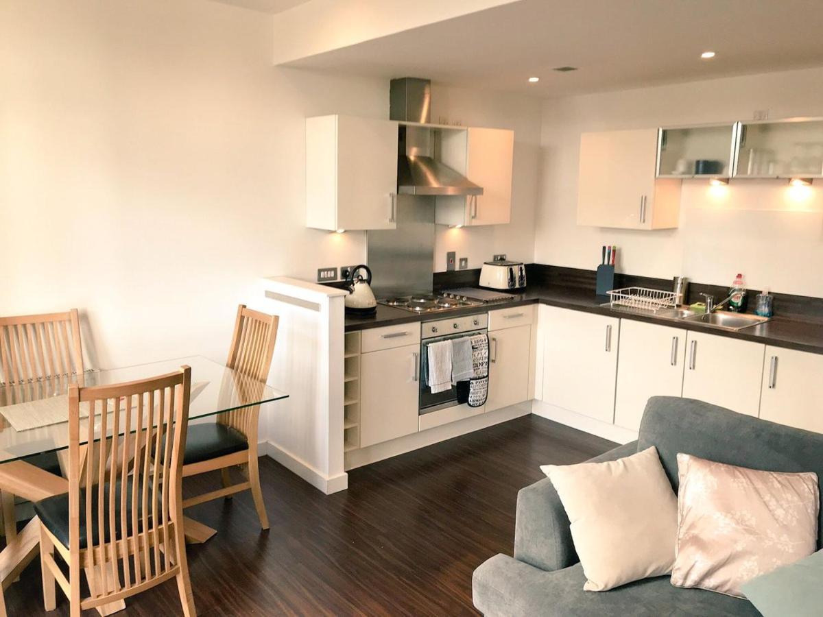 Dreamhouse At Oswald Street, City Centre — Photos 1